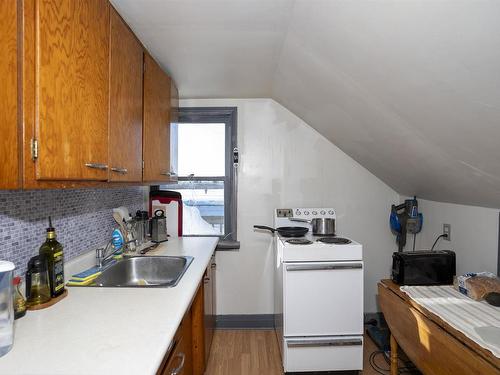 507 Van Norman Street, Thunder Bay, ON - Indoor Photo Showing Kitchen