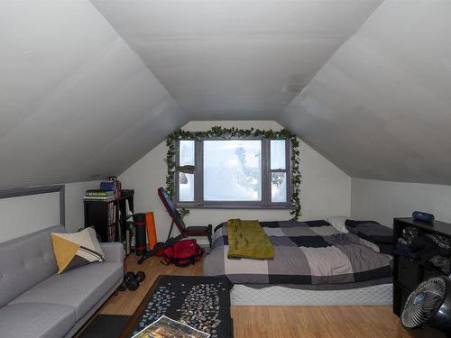 507 Van Norman Street, Thunder Bay, ON - Indoor Photo Showing Bedroom