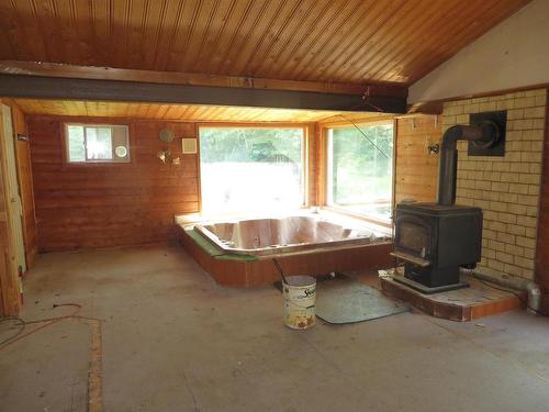 1441 Hwy 72, Sioux Lookout, ON - Indoor Photo Showing Other Room