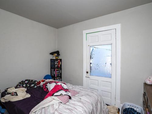 507 Van Norman Street, Thunder Bay, ON - Indoor Photo Showing Bedroom