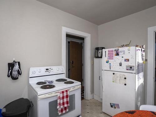 507 Van Norman Street, Thunder Bay, ON - Indoor Photo Showing Kitchen