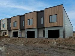 828-838 Weiler Boulevard  Thunder Bay, ON P7C 0A7