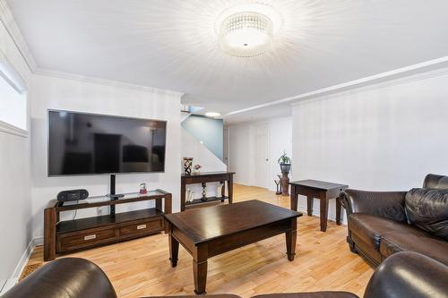Salle familiale - 5615 Av. Raoul, Longueuil (Saint-Hubert), QC - Indoor Photo Showing Living Room