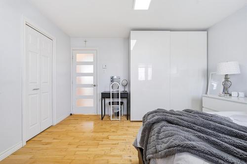 Chambre à coucher principale - 5615 Av. Raoul, Longueuil (Saint-Hubert), QC - Indoor Photo Showing Bedroom