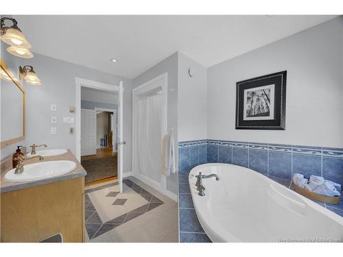 24 Collingwood Dr, Quispamsis, NB 