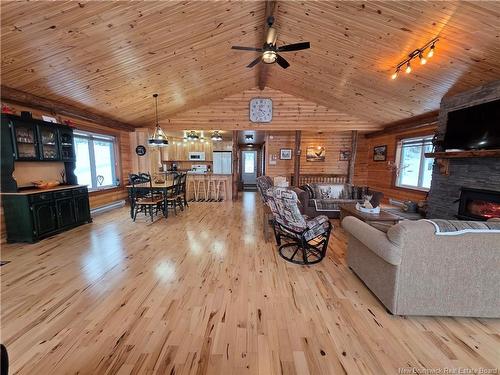 1492 Route 385, Oxbow, NB 