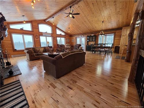 1492 Route 385, Oxbow, NB 