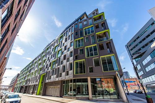 704-90 Rue Prince  Montréal (Ville-Marie), QC H3C 2M8