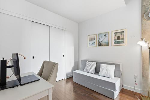 Bedroom - 704-90 Rue Prince, Montréal (Ville-Marie), QC - Indoor Photo Showing Office