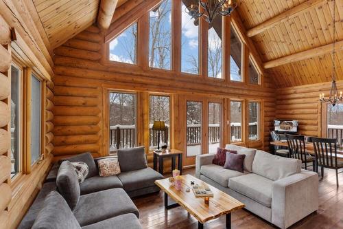 Salon - 1193 Ch. Des Pionniers, Labelle, QC - Indoor Photo Showing Living Room