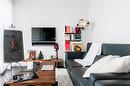 Salon - 107-901 Rue De La Commune E., Montréal (Ville-Marie), QC  - Indoor 