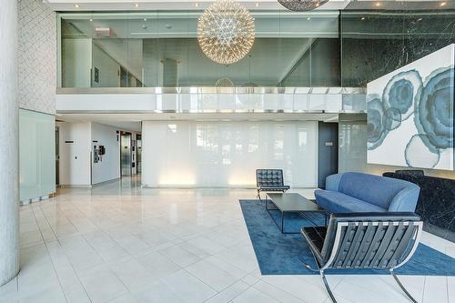 Hall d'entrée/Vestibule - 107-901 Rue De La Commune E., Montréal (Ville-Marie), QC - 