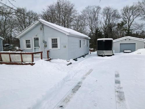 11 Mill Road, Mount Uniacke, NS 