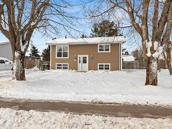 58 Westcomb Crescent  Hillsboro, PE C1C 1B8