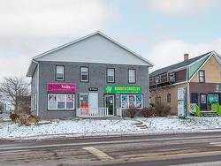 360 UNIVERSITY Avenue  Charlottetown, PE C1A 4M7
