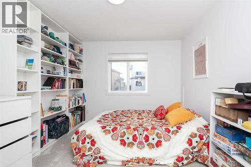 308 Grassland Boulevard W, Lethbridge, AB - Indoor Photo Showing Bedroom