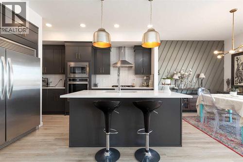 308 Grassland Boulevard W, Lethbridge, AB - Indoor Photo Showing Kitchen With Upgraded Kitchen