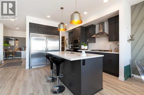 308 Grassland Boulevard W, Lethbridge, AB - Indoor Photo Showing Kitchen With Upgraded Kitchen
