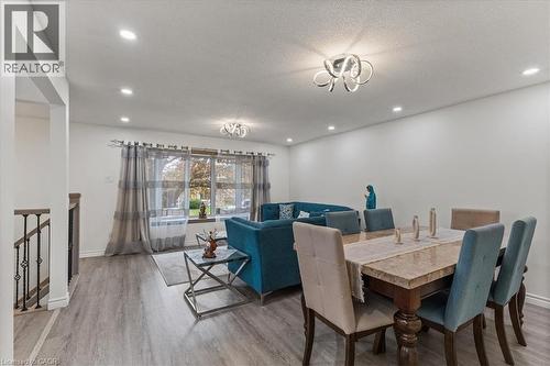 157 Pinedale Drive, Kitchener, ON - Indoor Photo Showing Kitchen With Upgraded Kitchen