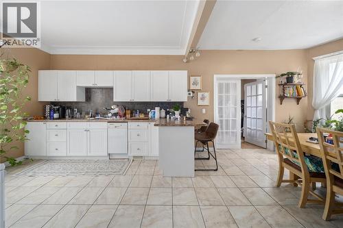 169 Christina Street South, Sarnia, ON 