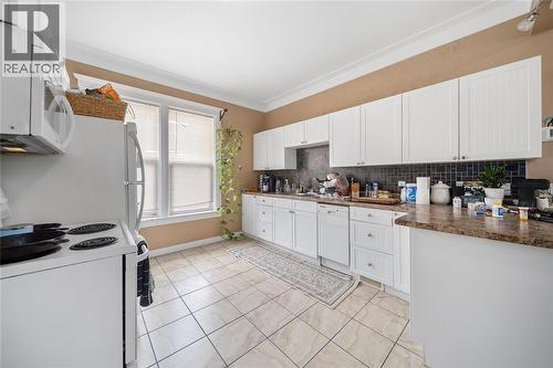 169 Christina Street South, Sarnia, ON 