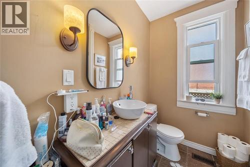 169 Christina Street South, Sarnia, ON 