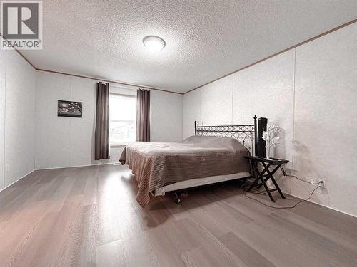9009 90 Avenue, Grande Prairie, AB - Indoor Photo Showing Bedroom