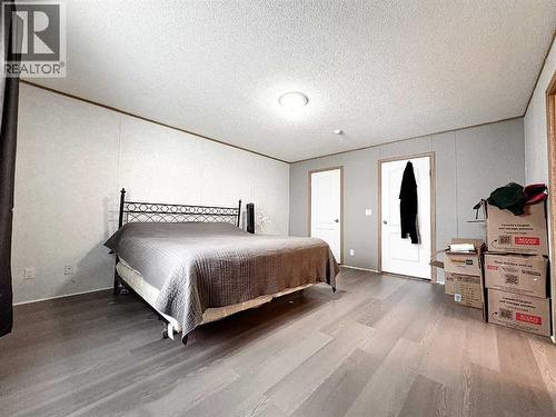 9009 90 Avenue, Grande Prairie, AB - Indoor Photo Showing Bedroom