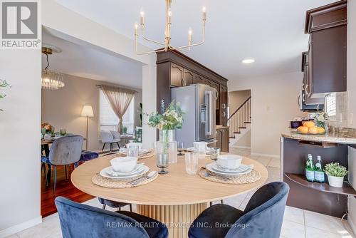 15 Claudette Gate, Hamilton, ON - Indoor Photo Showing Dining Room