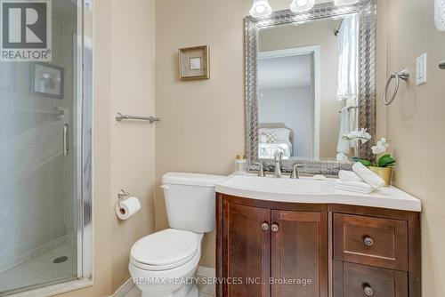 15 Claudette Gate, Hamilton, ON - Indoor Photo Showing Bathroom