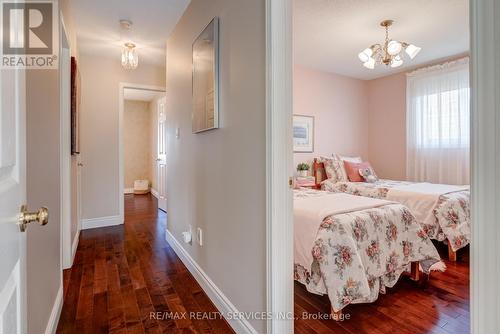 15 Claudette Gate, Hamilton, ON - Indoor