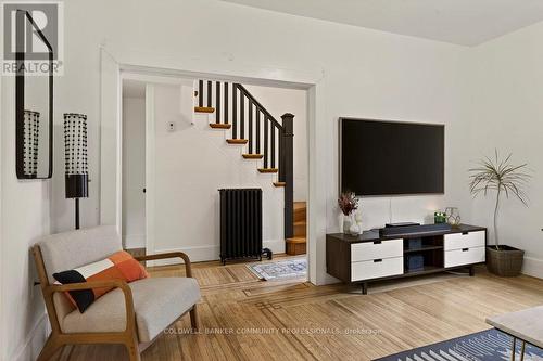 104 Garfield Avenue S, Hamilton, ON - Indoor