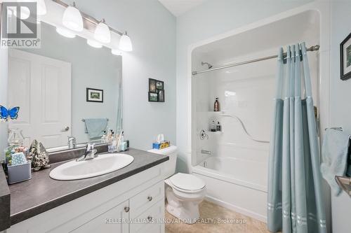 495 Alan Crescent, Woodstock, ON - Indoor Photo Showing Bathroom