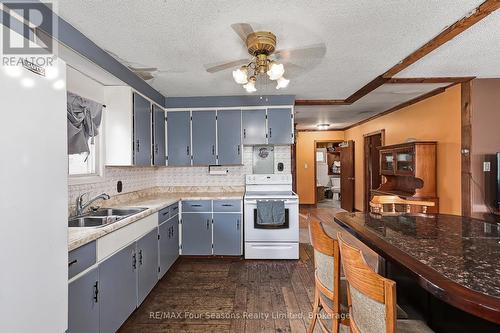 24 Indianola Crescent, Wasaga Beach, ON - Indoor Photo Showing Kitchen With Double Sink