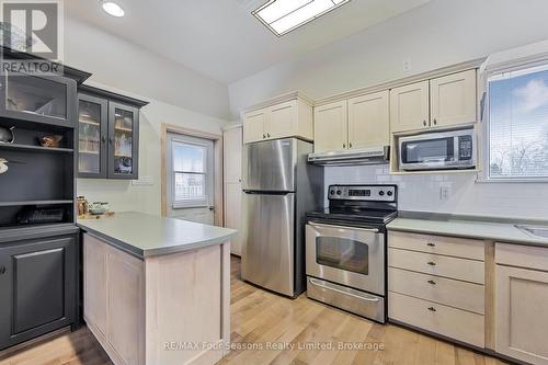 Suite - Main Floor - Kitchen to Back Door - 3 Sydenham Trail E, Clearview, ON - Indoor Photo Showing Kitchen