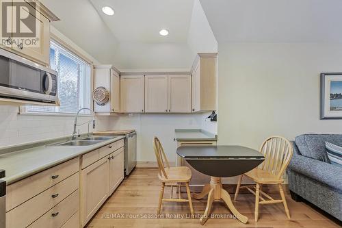 Suite - Main Floor, Kitchen, Eating Area - 3 Sydenham Trail E, Clearview, ON - Indoor