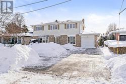 29 STOCKMAN CRESCENT  Halton Hills, ON L7G 1J5