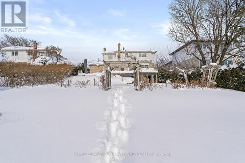 29 Stockman Crescent, Halton Hills, ON - Outdoor