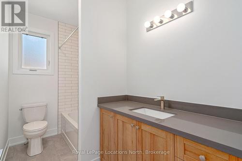 60 52Nd Street S, Wasaga Beach, ON - Indoor Photo Showing Bathroom