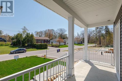 60 52Nd Street S, Wasaga Beach, ON - Outdoor With Exterior