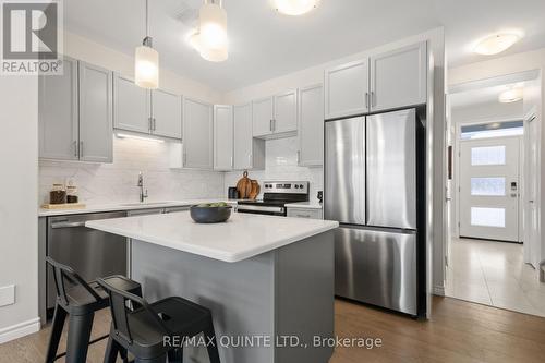 12 Otonabee Street, Belleville (Thurlow Ward), ON - Indoor Photo Showing Kitchen With Stainless Steel Kitchen With Upgraded Kitchen