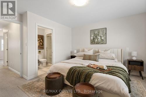 12 Otonabee Street, Belleville (Thurlow Ward), ON - Indoor Photo Showing Bedroom