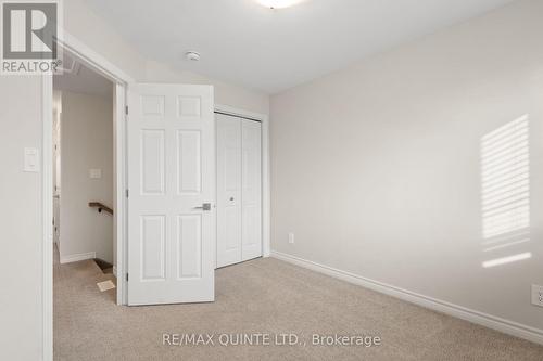 12 Otonabee Street, Belleville (Thurlow Ward), ON - Indoor Photo Showing Other Room