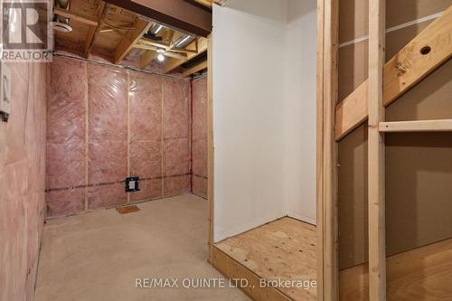 12 Otonabee Street, Belleville (Thurlow Ward), ON - Indoor