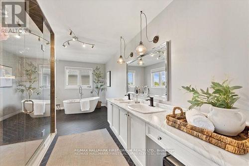 73 Springdale Drive, Kawartha Lakes (Lindsay), ON - Indoor Photo Showing Bathroom
