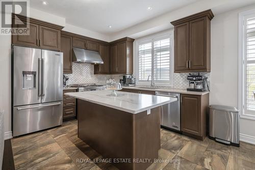 29 Provost Trail, Brampton, ON - Indoor Photo Showing Kitchen