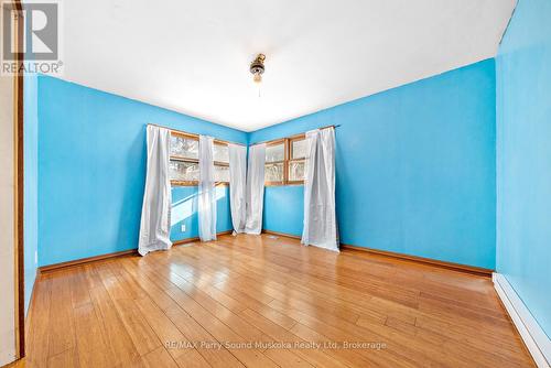 1 Old Carling Road, Carling, ON - Indoor Photo Showing Other Room