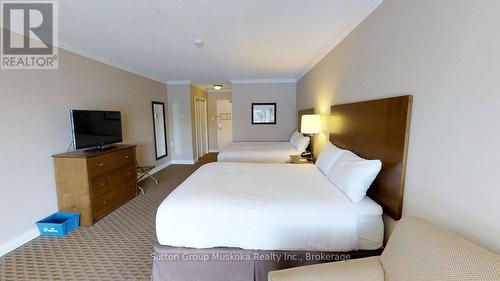 421 - 421 Bayshore - Deerhurst Drive, Huntsville (Chaffey), ON - Indoor Photo Showing Bedroom