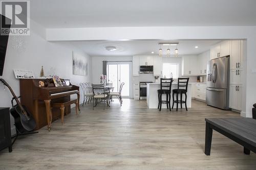 80 Trout Lake Rd, Heyden, ON - Indoor