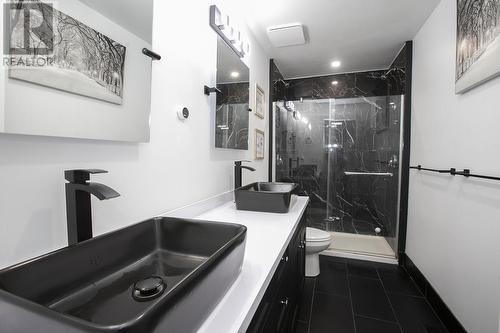 80 Trout Lake Rd, Heyden, ON - Indoor